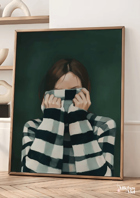 Affiche Cosy Café – Illustration Femme Pull Rayé – Poster Hygge Automne Hiver – Décoration Murale Cocooning